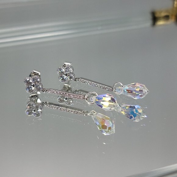 Silver Plated Crystal Clover Drop Earrings Made with Swarovski Crystal Pendant - Picture 3 of 6
